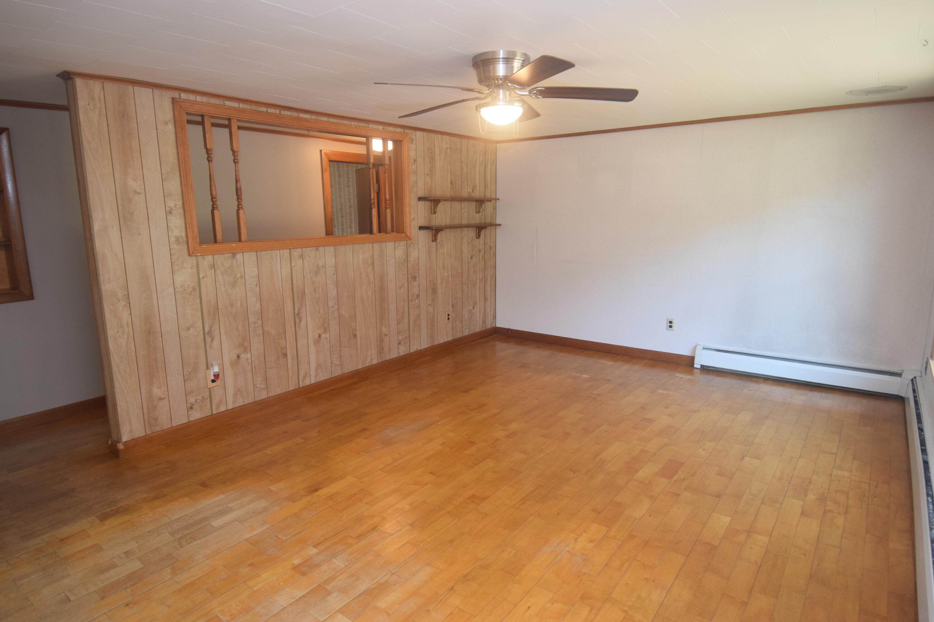 338 Lakewood Road Madison, ME 04950 - Photo 15 of 43 Living Room