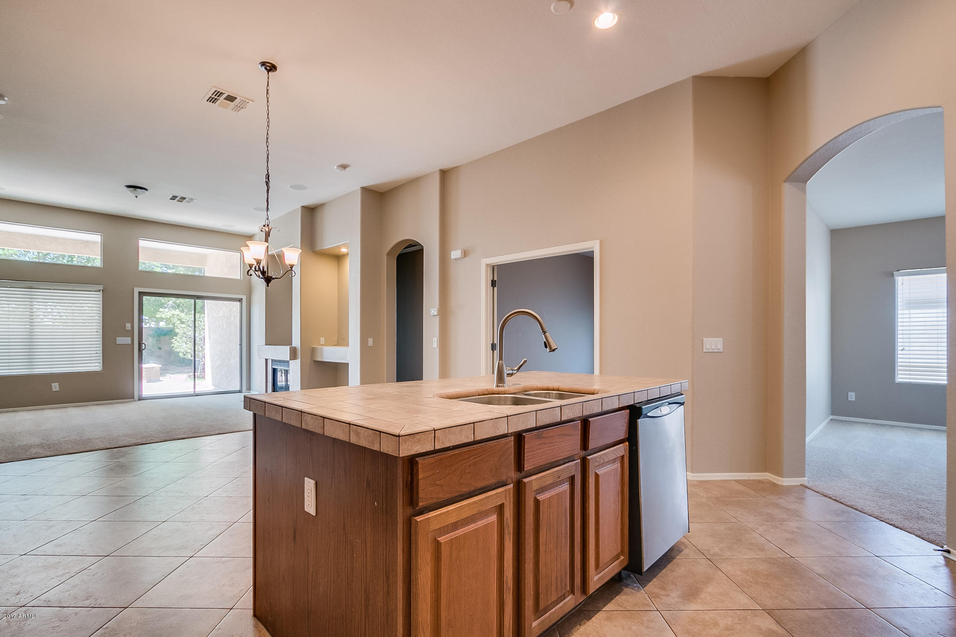 44065 Stonecreek Road Maricopa, AZ 85139 - Photo 6 of 20 Stonecreek-12