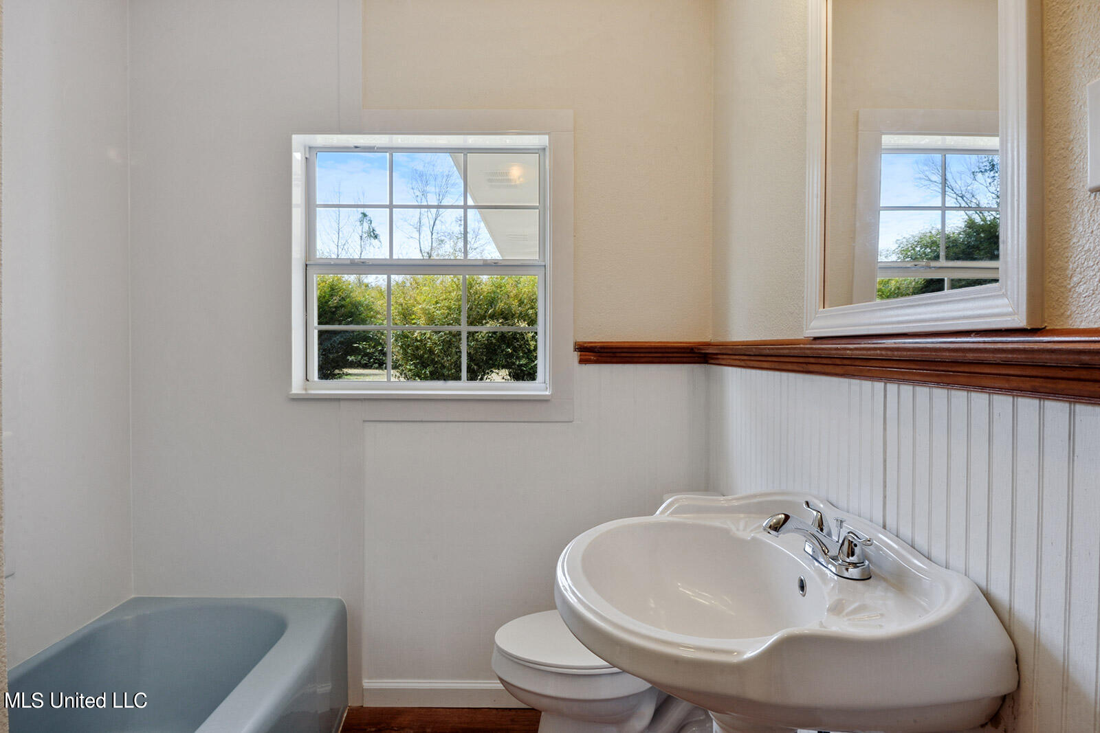 262 Reinike Road Long Beach, MS 39560 - Photo 18 of 25 018_1600x1067_mls (28)