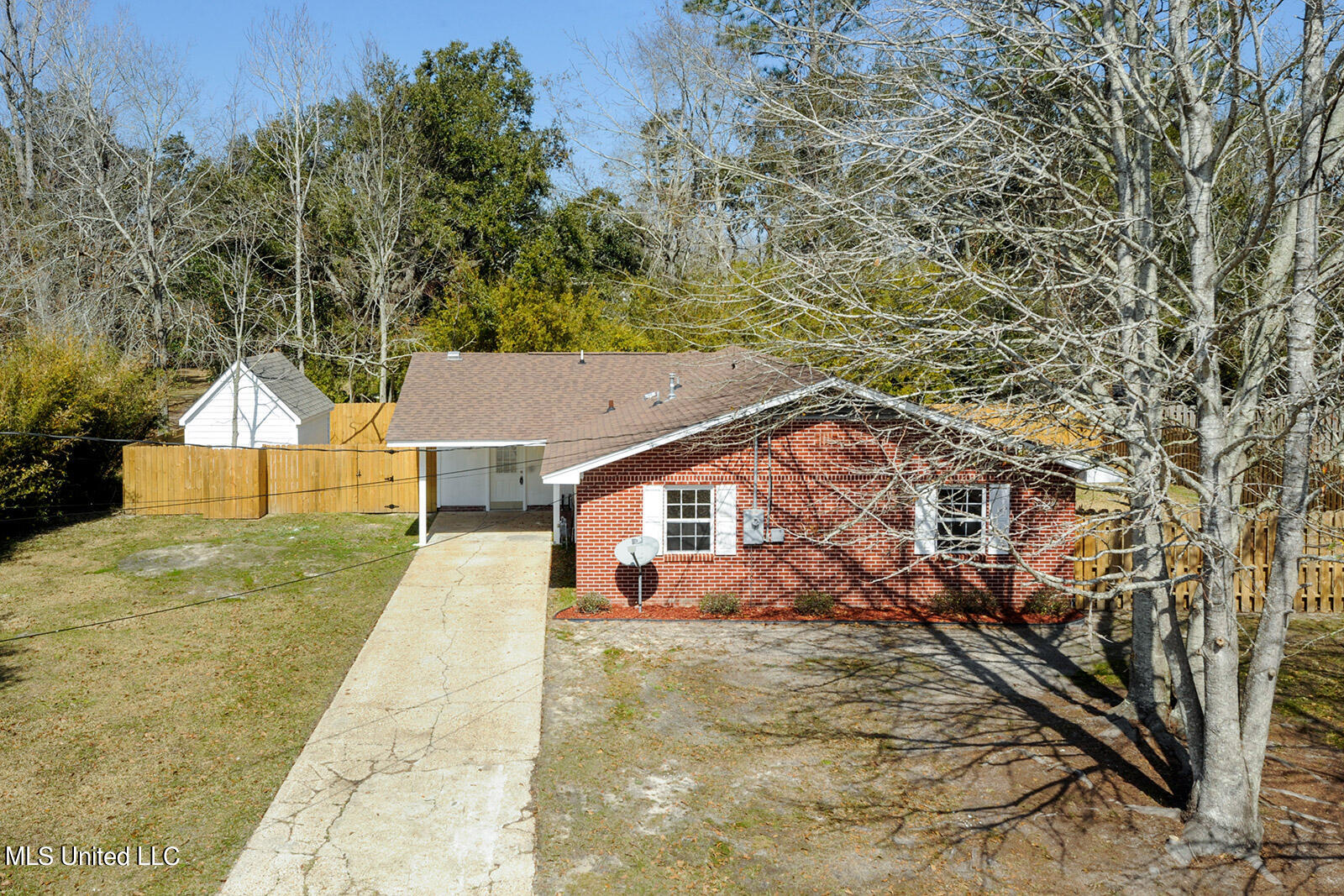 262 Reinike Road Long Beach, MS 39560 - Photo 4 of 25 003_1600x1067_mls (27)