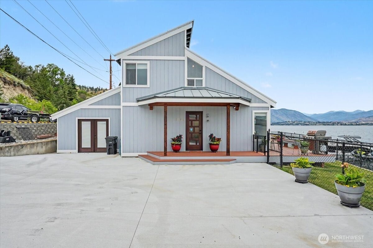 1386 South Lakeshore Road Chelan, WA 98816 - Photo 8 of 40