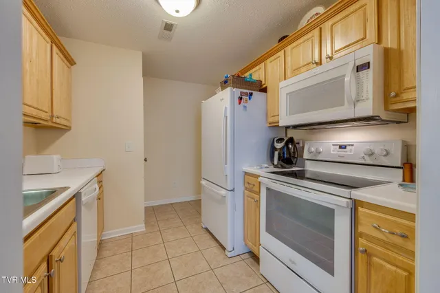 $225,000 | 516 Plymouth Road, Unit D, Johnson City, TN 37601