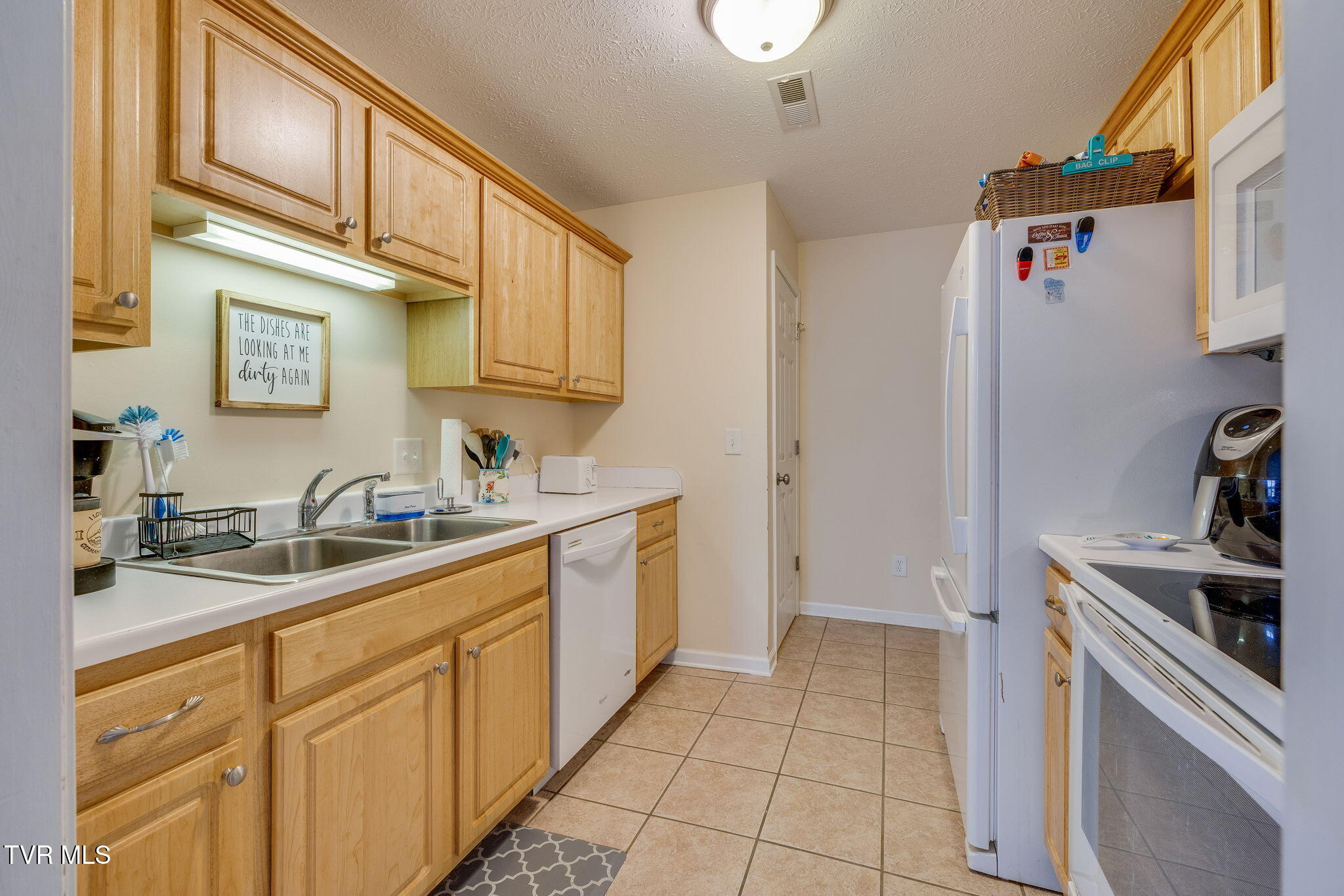 516 Plymouth Road, Unit D Johnson City, TN 37601 - Photo 12 of 41 010