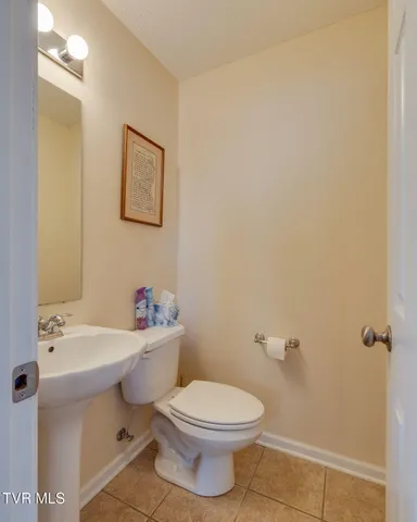 $225,000 | 516 Plymouth Road, Unit D, Johnson City, TN 37601