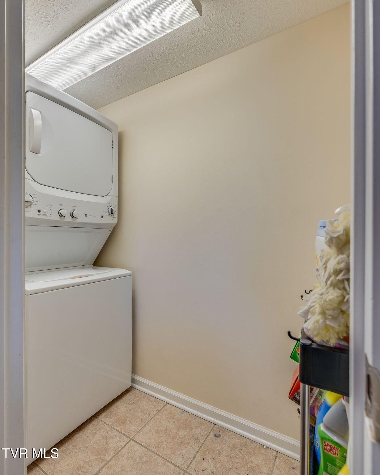 516 Plymouth Road, Unit D Johnson City, TN 37601 - Photo 15 of 41 013