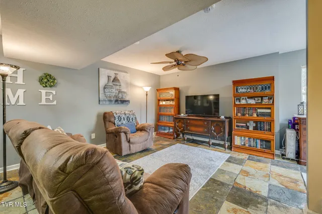 $225,000 | 516 Plymouth Road, Unit D, Johnson City, TN 37601