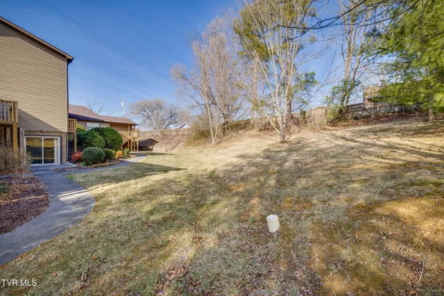 $225,000 | 516 Plymouth Road, Unit D, Johnson City, TN 37601