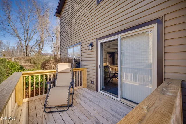 $225,000 | 516 Plymouth Road, Unit D, Johnson City, TN 37601