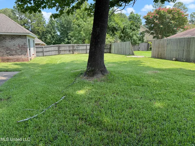 $165,000 | 5 Woodhaven Gardens Circle, Jackson, MS 39206