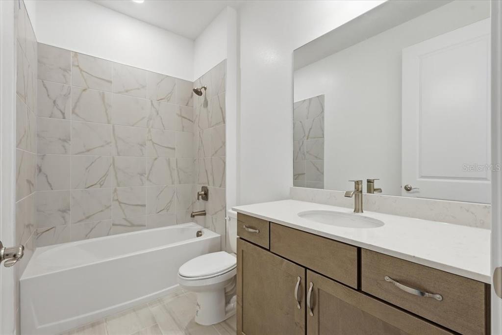 1081 Signet Drive Apollo Beach, FL 33572 - Photo 13 of 29