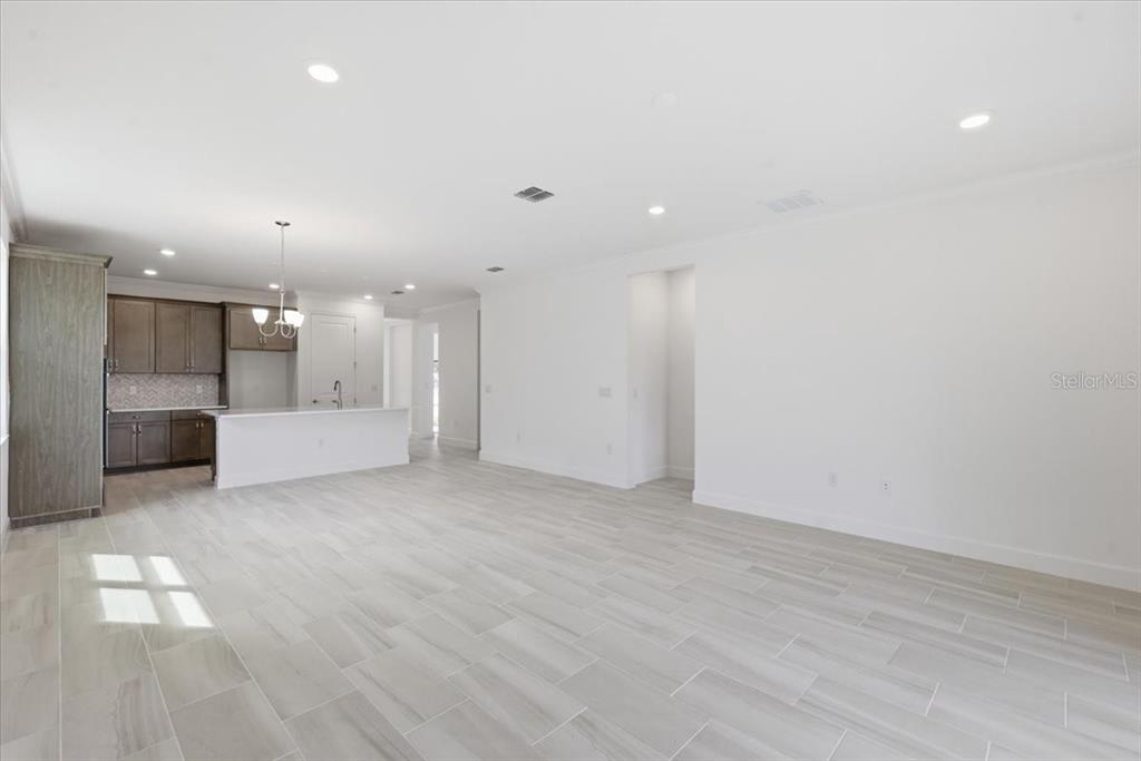 1081 Signet Drive Apollo Beach, FL 33572 - Photo 6 of 29