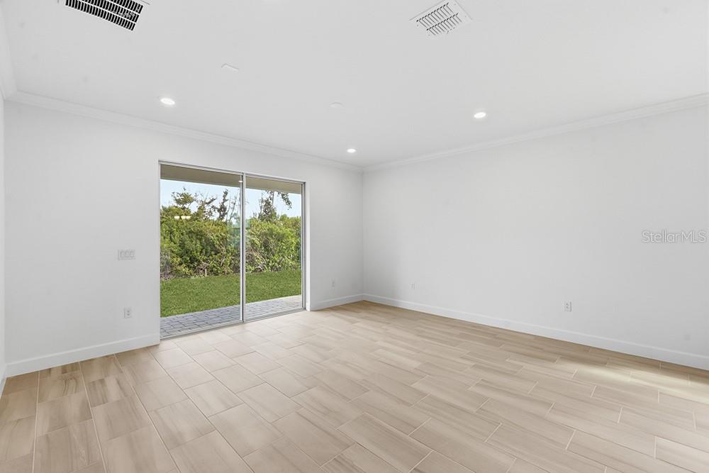 1081 Signet Drive Apollo Beach, FL 33572 - Photo 7 of 29