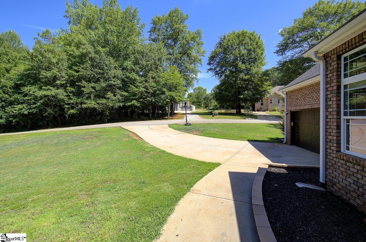 300 Hunt Road Easley, SC 29642 - Photo 3 of 36