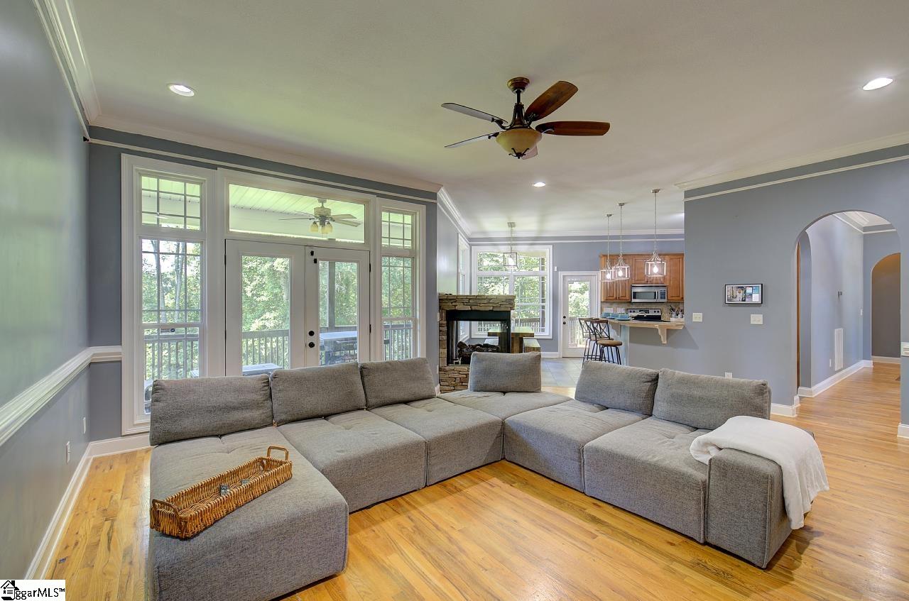 300 Hunt Road Easley, SC 29642 - Photo 9 of 36