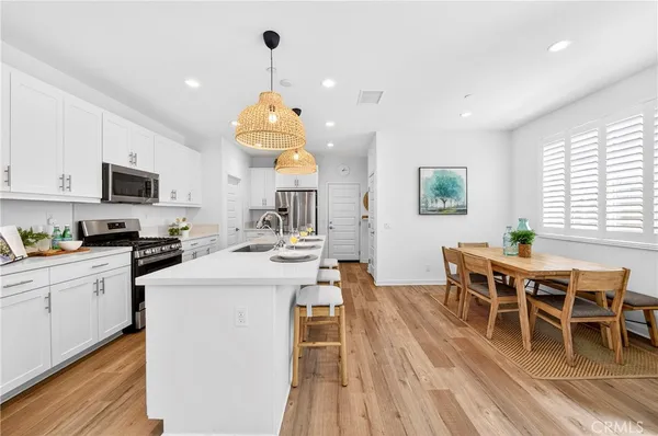 $1,199,000 | 586 South Motif Street, Anaheim, CA 92805