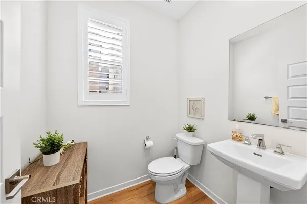 $1,199,000 | 586 South Motif Street, Anaheim, CA 92805