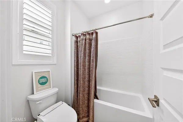 $1,199,000 | 586 South Motif Street, Anaheim, CA 92805