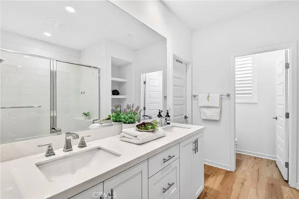 $1,199,000 | 586 South Motif Street, Anaheim, CA 92805