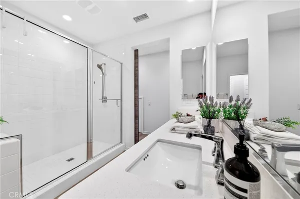 $1,199,000 | 586 South Motif Street, Anaheim, CA 92805