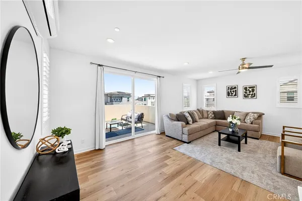$1,199,000 | 586 South Motif Street, Anaheim, CA 92805