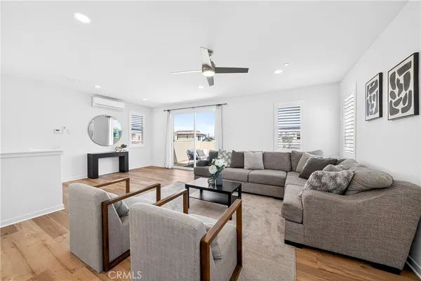 $1,199,000 | 586 South Motif Street, Anaheim, CA 92805