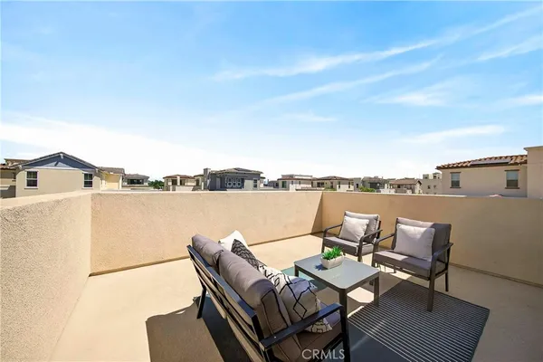 $1,199,000 | 586 South Motif Street, Anaheim, CA 92805
