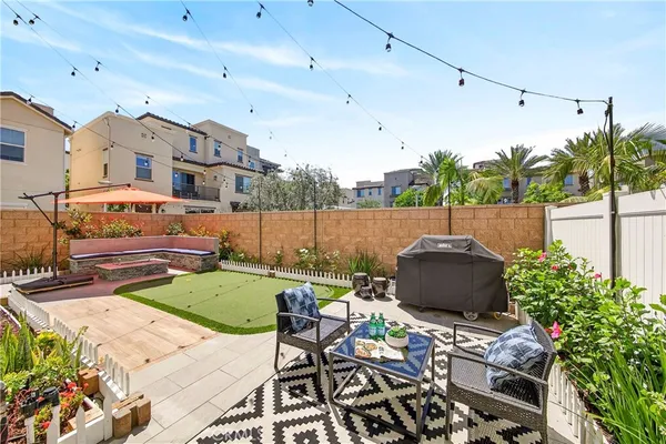 $1,199,000 | 586 South Motif Street, Anaheim, CA 92805