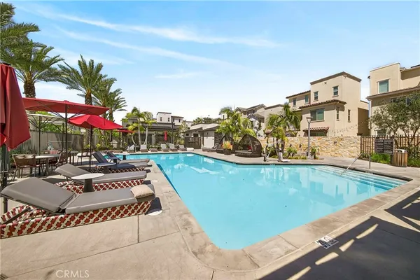 $1,199,000 | 586 South Motif Street, Anaheim, CA 92805
