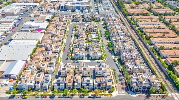 $1,199,000 | 586 South Motif Street, Anaheim, CA 92805