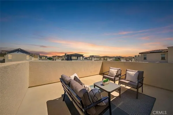 $1,199,000 | 586 South Motif Street, Anaheim, CA 92805