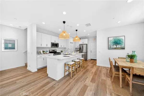 $1,199,000 | 586 South Motif Street, Anaheim, CA 92805