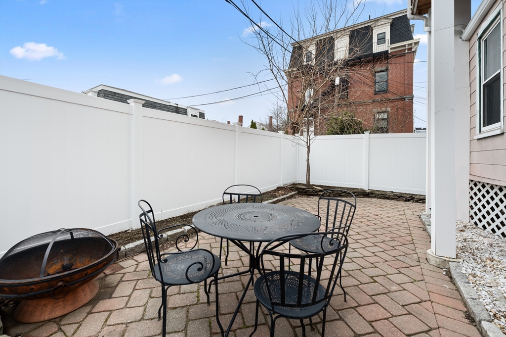 271 K Street, Unit 1 Boston, MA 02127 - Photo 13 of 18