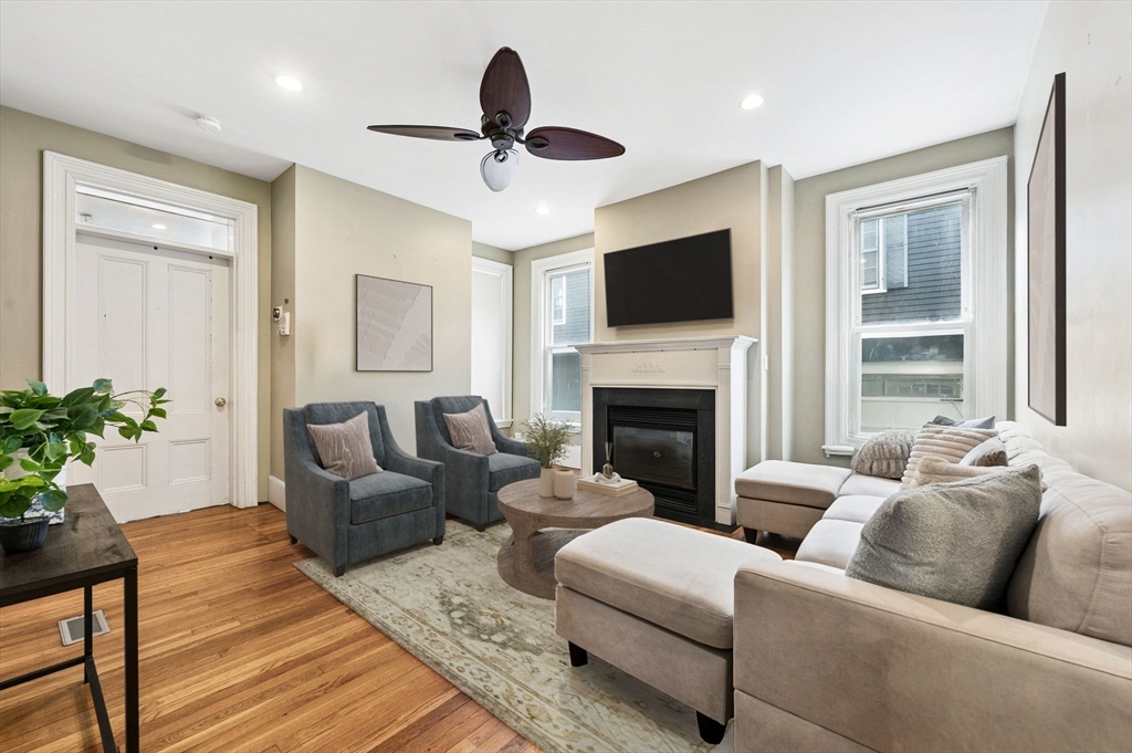 271 K Street, Unit 1 Boston, MA 02127 - Photo 2 of 18