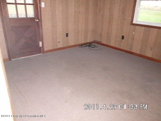 1653 Falls Road Clarks Summit, PA 18411 - Photo 5 of 11 Gallery Image 5