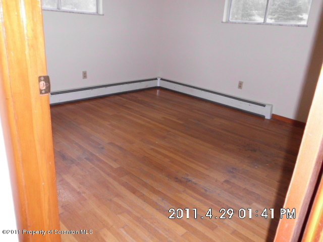 1653 Falls Road Clarks Summit, PA 18411 - Photo 8 of 11 Gallery Image 8