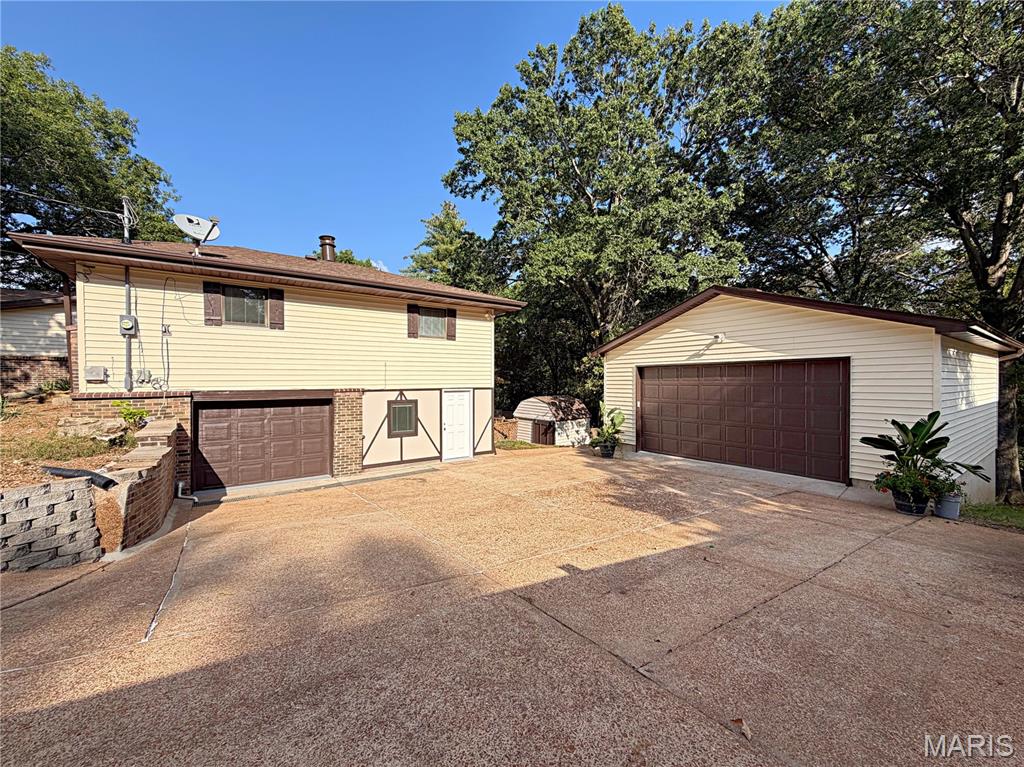 10336 Bauer Road St. Louis, MO 63128 - Photo 4 of 66