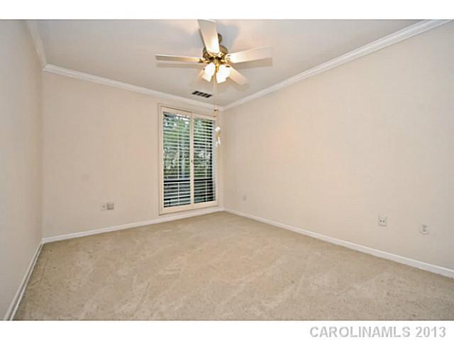 908 Cherokee Road, Unit D1 Charlotte, NC 28207 - Photo 13 of 16 Gallery Image 13