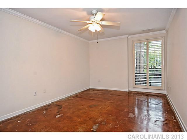 908 Cherokee Road, Unit D1 Charlotte, NC 28207 - Photo 9 of 16 Gallery Image 9