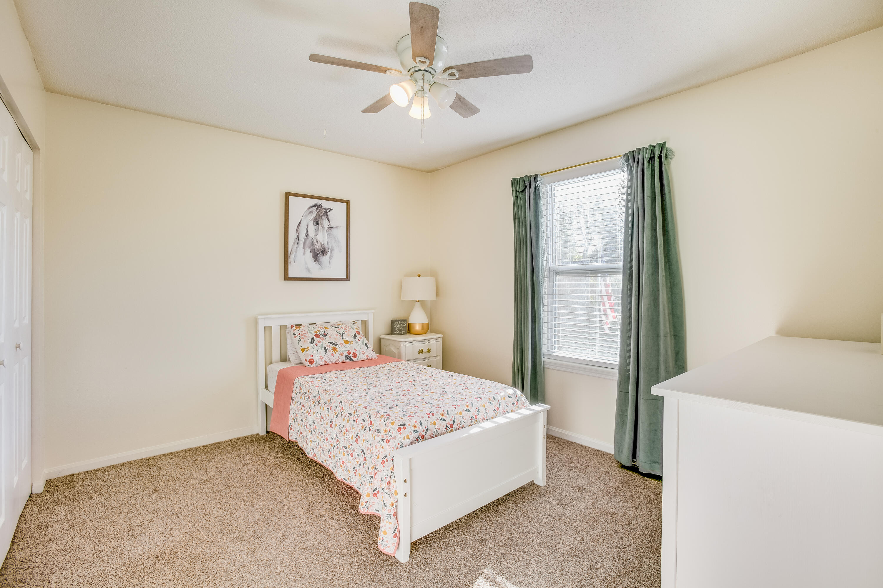 142 Traders Station Road Summerville, SC 29486 - Photo 21 of 32 Bedroom 2