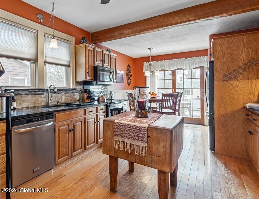 1034 Ardsley Road Schenectady, NY 12308 - Photo 13 of 38 1034 Ardsley Rd