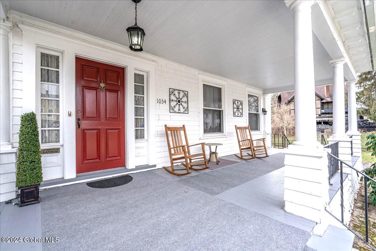 1034 Ardsley Road Schenectady, NY 12308 - Photo 3 of 38 Ardsley Front Porch