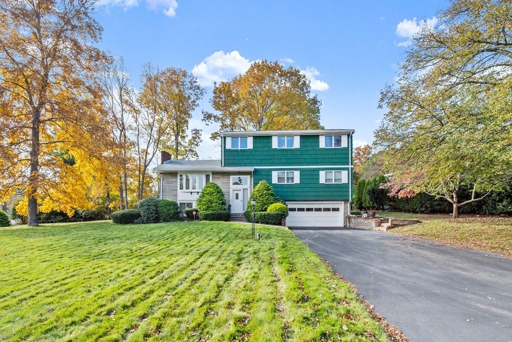 79 Meadowview Road Milton, MA 02186 - Photo 3 of 32 Gallery Image 3
