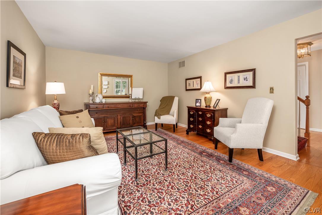6187 Domarray Street Coopersburg, PA 18036 - Photo 11 of 31 Gallery Image 11