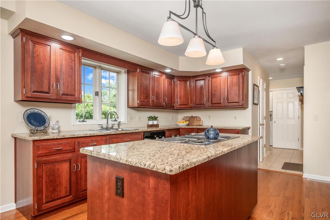 6187 Domarray Street Coopersburg, PA 18036 - Photo 16 of 31 Gallery Image 16