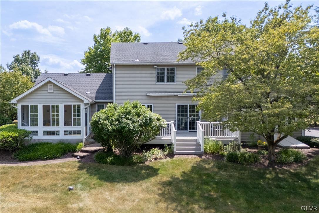 6187 Domarray Street Coopersburg, PA 18036 - Photo 6 of 31 Gallery Image 6