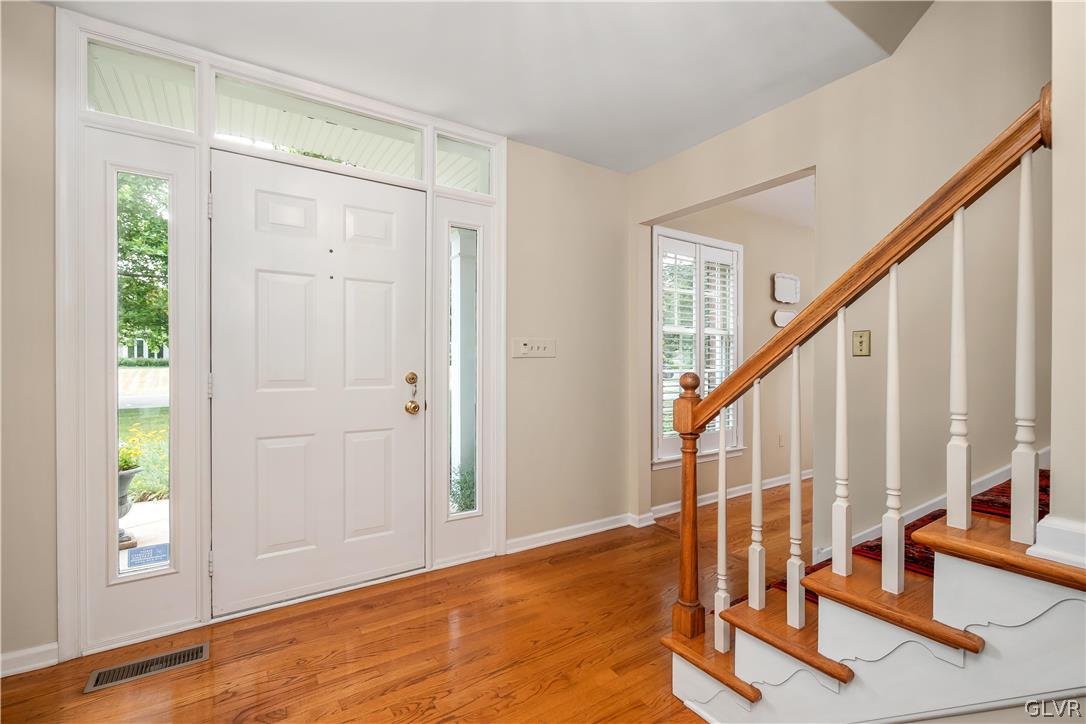 6187 Domarray Street Coopersburg, PA 18036 - Photo 9 of 31 Gallery Image 9