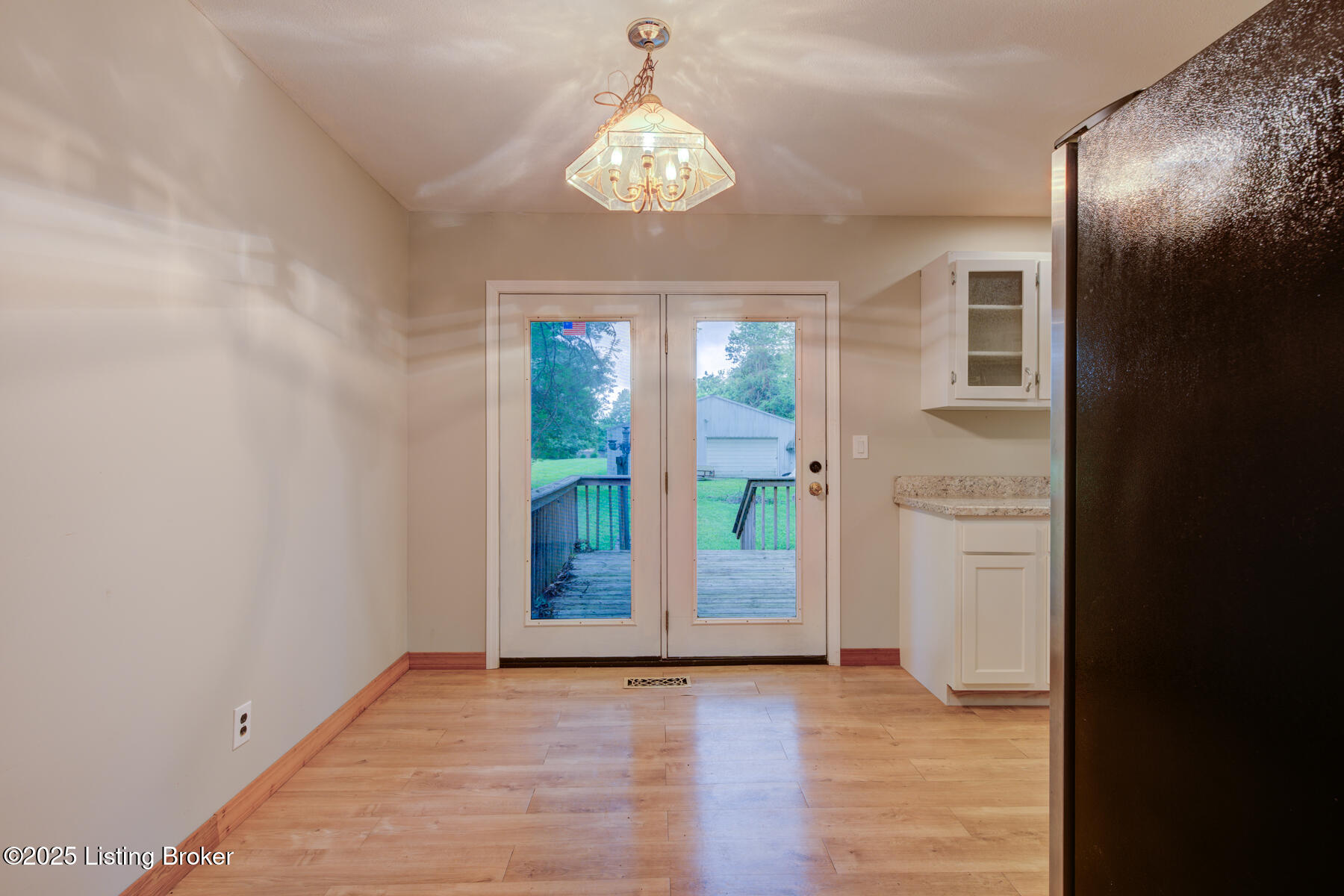 4302 Lambert Road Louisville, KY 40219 - Photo 6 of 42 GSP-4302 Lambert Ave-6