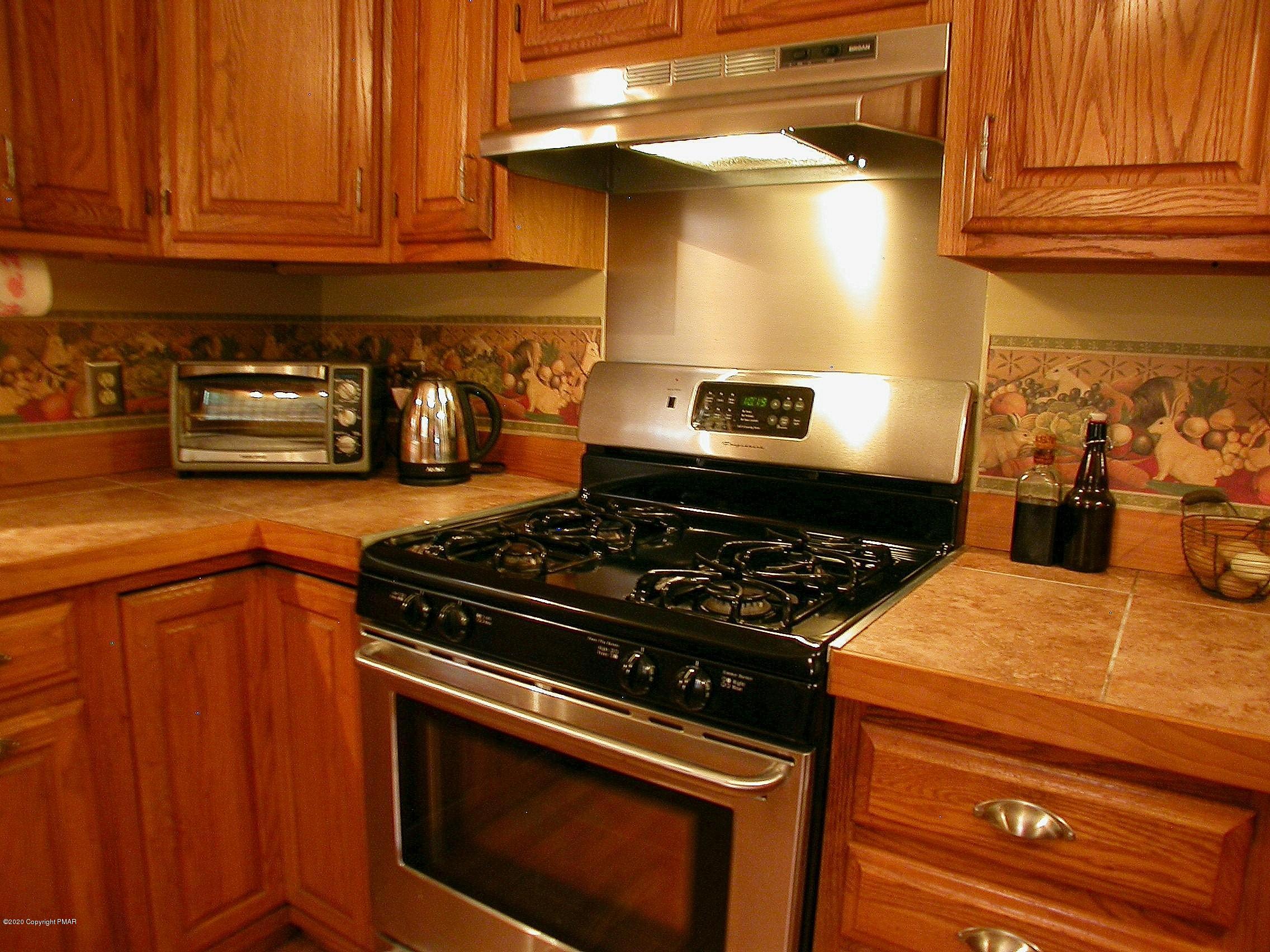 384 Sawmill Road Stroudsburg, PA 18360 - Photo 15 of 83 Kitchen 2