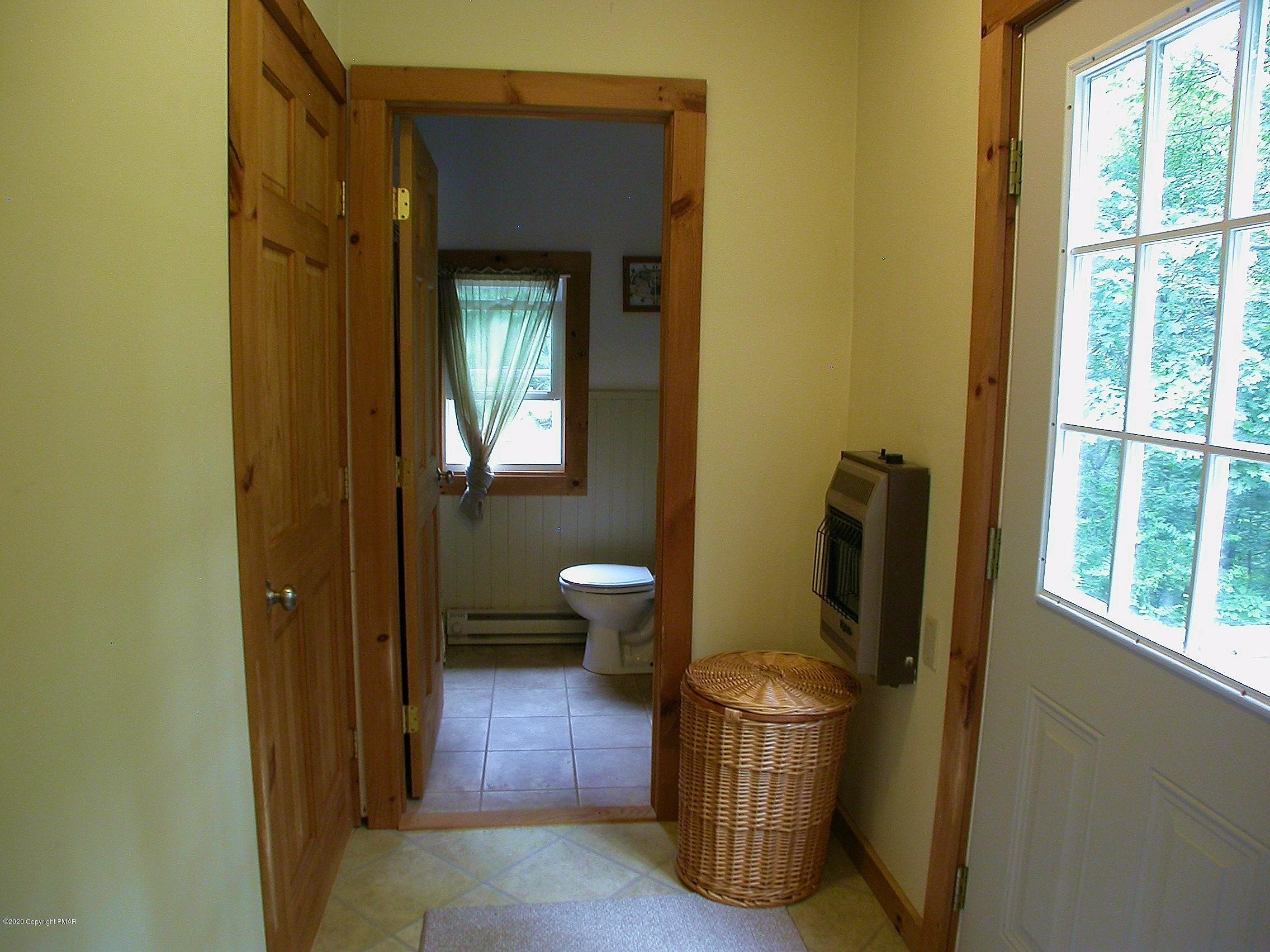 384 Sawmill Road Stroudsburg, PA 18360 - Photo 54 of 83 Laundry Room 4