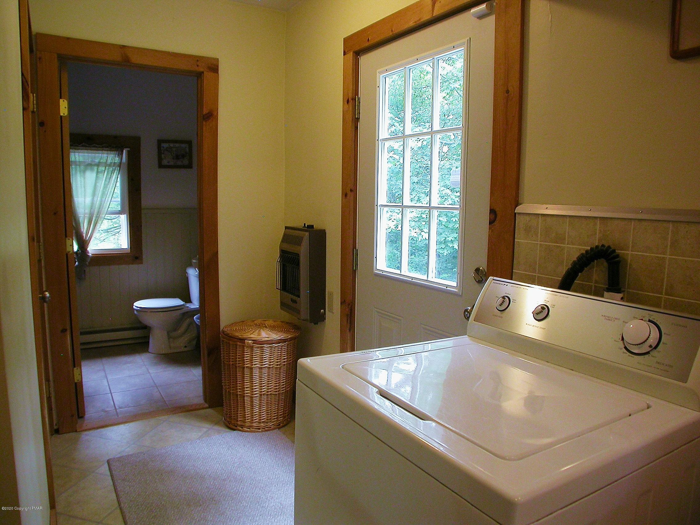 384 Sawmill Road Stroudsburg, PA 18360 - Photo 55 of 83 Laundry Room 5